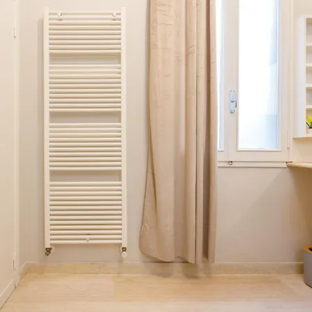 Apartman Views On Ghirlandina In The Heart Of Motorvalley