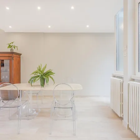 Appartamento Views On Ghirlandina In The Heart Of Motorvalley Modena